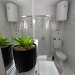Apartman Sara *