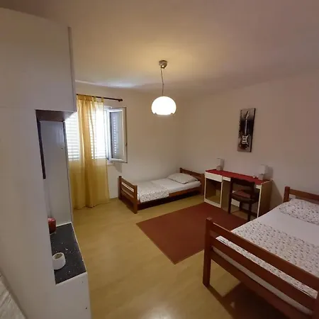 Sara Apartment Preko